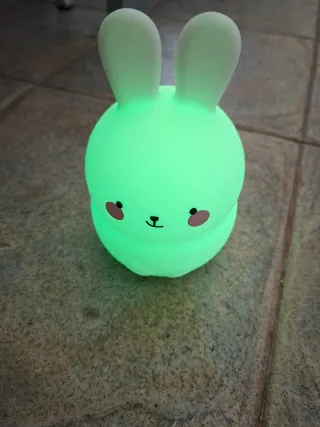 Luz de silicona con forma de conejo
