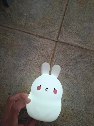 Luz de silicona con forma de conejo