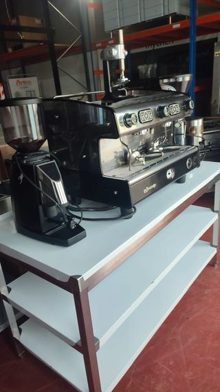 Cafetera Industrial 2 Portas La Spaziale y molinos