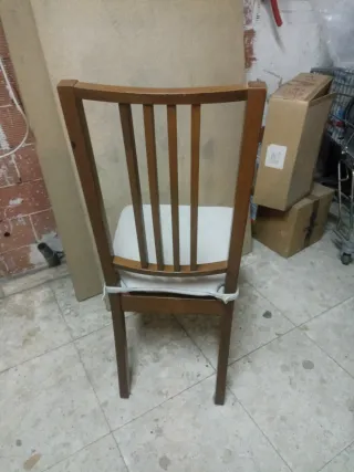Silla de madera
