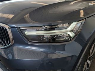 Volvo XC40 Momentum Pro