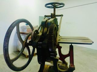 Guillotina antigua de corte KARL KLAUSE