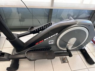 Bicicleta Elíptica BH Fitness