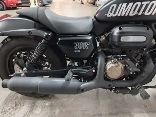 QJ Motor SRV 300 - 6000 km - Garantía hasta 2030