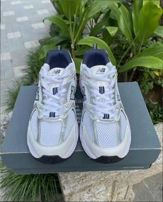 New Balance 530 Talla 40 Blanco/Plata/Azul Marino