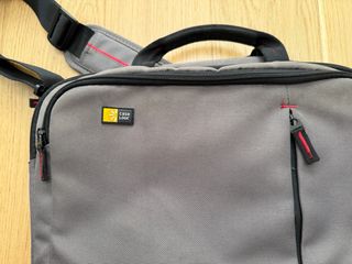 Maletín portátil Case Logic 13”-14” gris