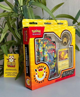 Collezione Pokemon Day 2026 - 3 Buste e Pikachu