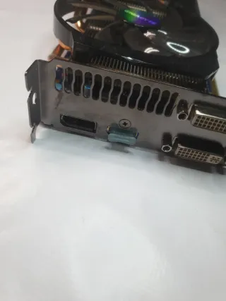 Gigabyte GV-N660C-2GD Tarjeta Gráfica Piezas