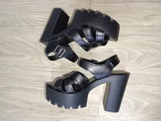 Sandali platform neri