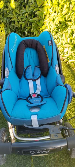 Cochecito Quinny Buzz Azul + Capazo + Silla Coche