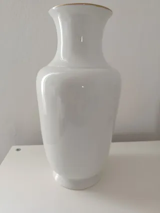 Vaso in porcellana decorato