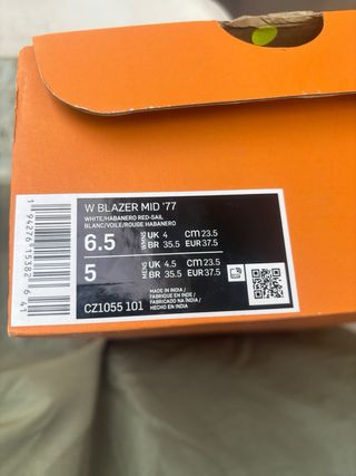 Nike Blazer Mid '77 Blancas y Rojas