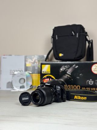 Nikon D3100 + Objetivo 18-55 VR