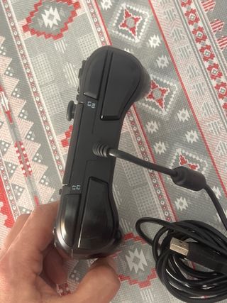 Mando HORI PS4/PS5/PC.