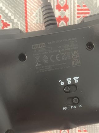 Mando HORI PS4/PS5/PC.