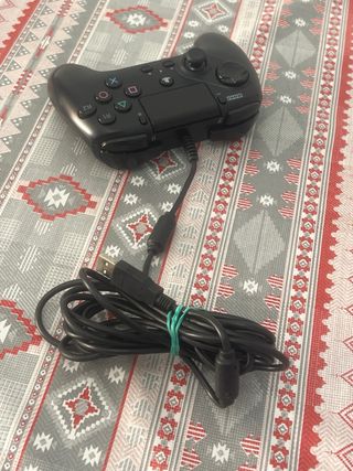 Mando HORI PS4/PS5/PC.