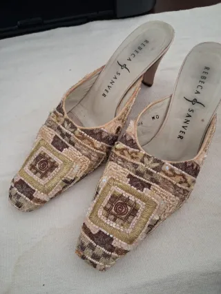 Zapatos REBECA SANVER Talla 36 Beige y Dorado