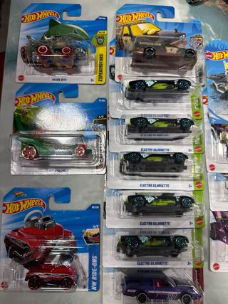 Lote 22 Hot Wheels TH