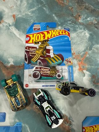 Lote 22 Hot Wheels TH