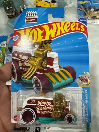 Lote 22 Hot Wheels TH