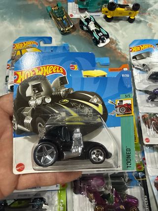 Lote 22 Hot Wheels TH