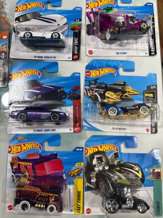 Lote 22 Hot Wheels TH