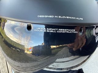 Dos Cascos de esquí ELAN con visera