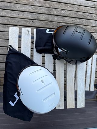 Dos Cascos de esquí ELAN con visera