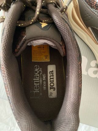 Zapatillas Joma Marrón y Dorado