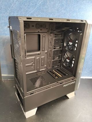 Caja Full-Tower Riotoro CR1288 Prism RGB Negra