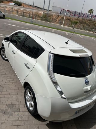 Nissan Leaf 2016