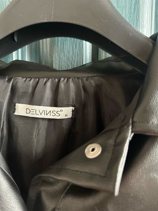 Chaqueta polipiel negra