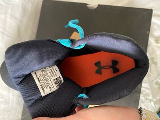 Under Armour Baloncesto Azul y Turquesa