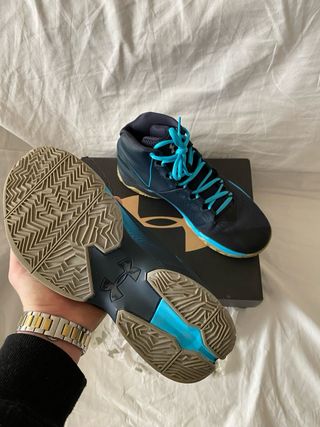 Under Armour Baloncesto Azul y Turquesa