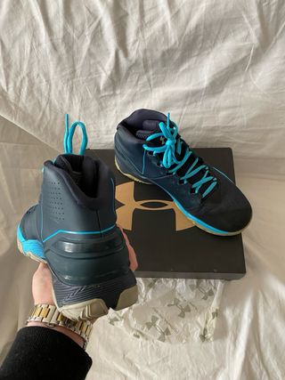 Under Armour Baloncesto Azul y Turquesa