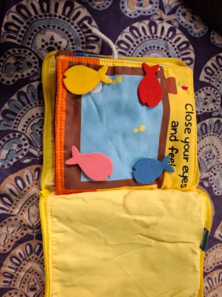 Libro estilo montesori