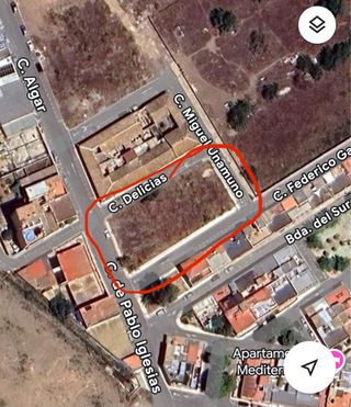 Terreno urbanizable a 4 calles