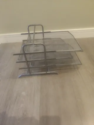 Bandeja Metálica Apilable para Escritorio