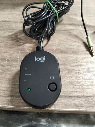 Altavoces Logitech Z313 2.1 25W RMS