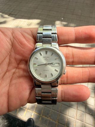 Reloj Seiko 5 Automático 7S26-01T0 Plata