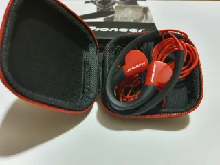 Auriculares Pioneer IPX2 Nuevos + Funda A Juego