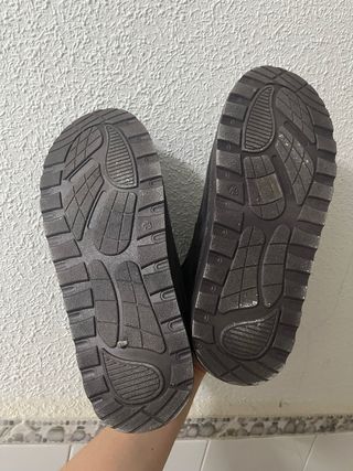 Botines Chelsea grises calentitos borrego