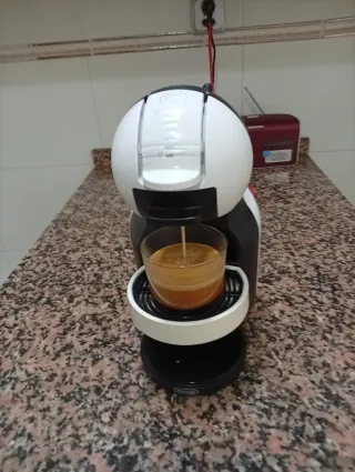Cafetera Dolce Gusto Automática