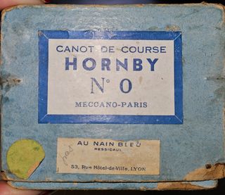 Barca giocattolo Hornby con scatola
