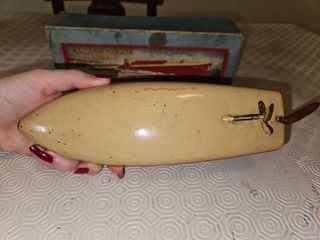 Barca giocattolo Hornby con scatola