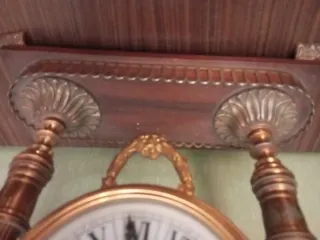 Reloj de sobremesa antiguo