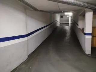 Plaza parking y trastero