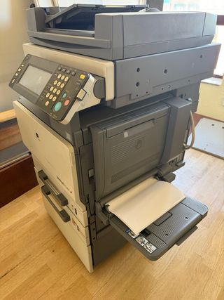 Konica Minolta Bizhub C252 Fotocopiadora