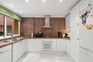 Piso en venta en Los Naranjos - Las Brisas en Marbella