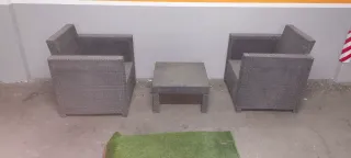 2 sillones + mesa ratán